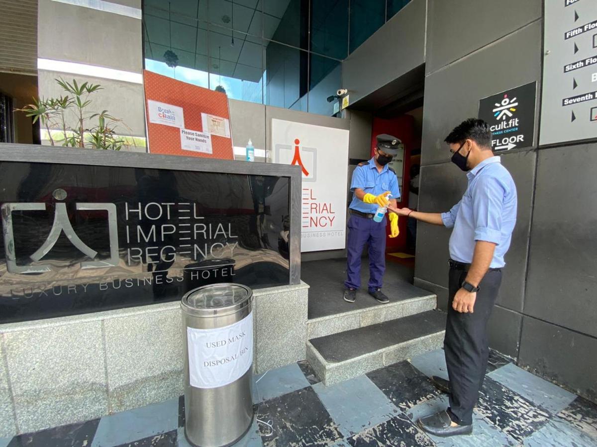 Imperial Regency Hotel Kochi Exterior foto